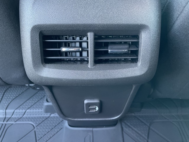 Photo of 2024 Chevrolet Equinox LT in Fremont, OH - 29,  2024 Chevrolet Equinox LT:FP9704