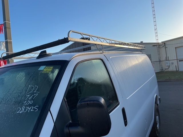 2022 Chevrolet Express 2500 Work Van Cargo:FP3425