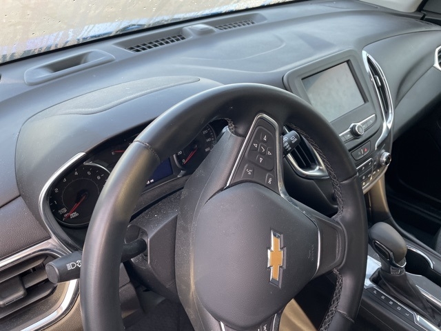 2024 Chevrolet Equinox LT photo 2