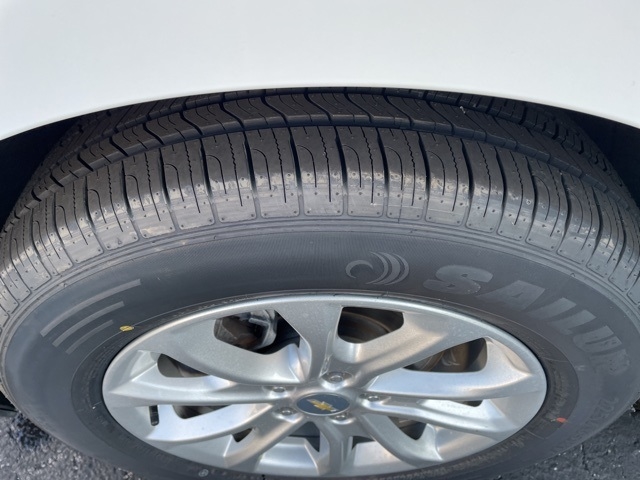 Photo of 2022 Chevrolet Equinox LT in Fremont, OH - 2,  2022 Chevrolet Equinox LT:FP5710