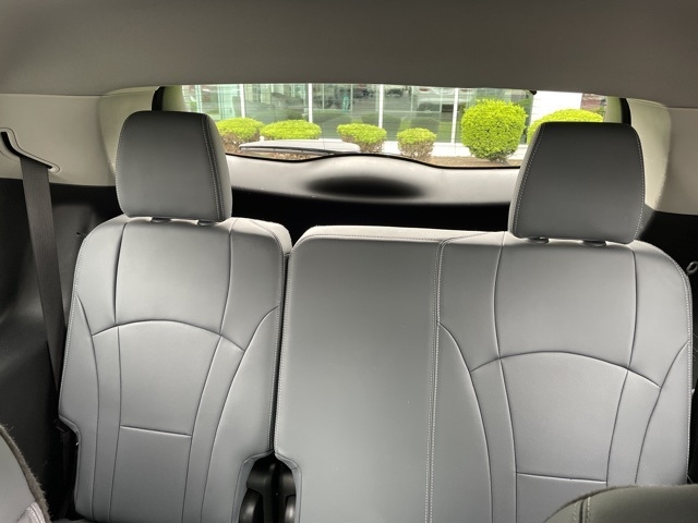 2021 Buick Enclave Essence:FP00061