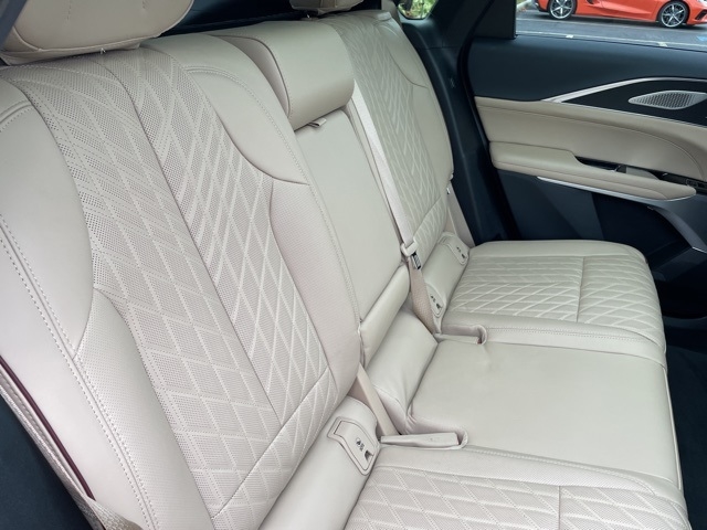 2024 Cadillac LYRIQ Luxury 3:FP6635