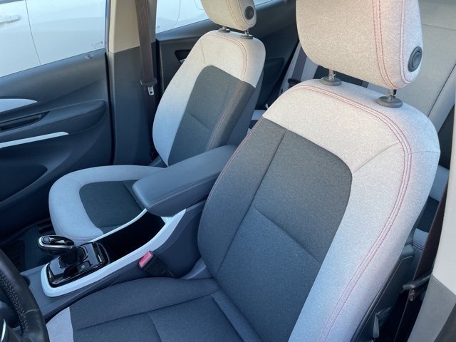 2017 Chevrolet Bolt EV photo 3