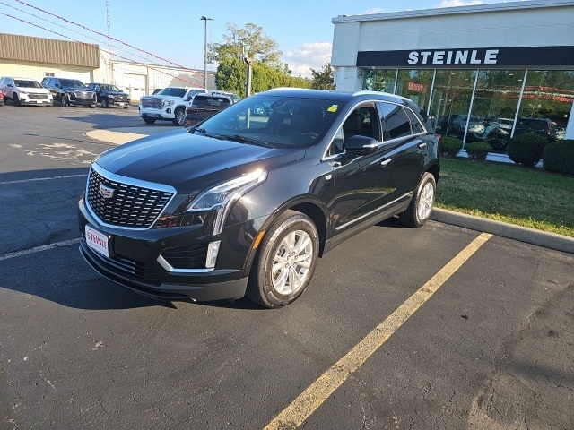2022 Cadillac XT5 Luxury photo 2