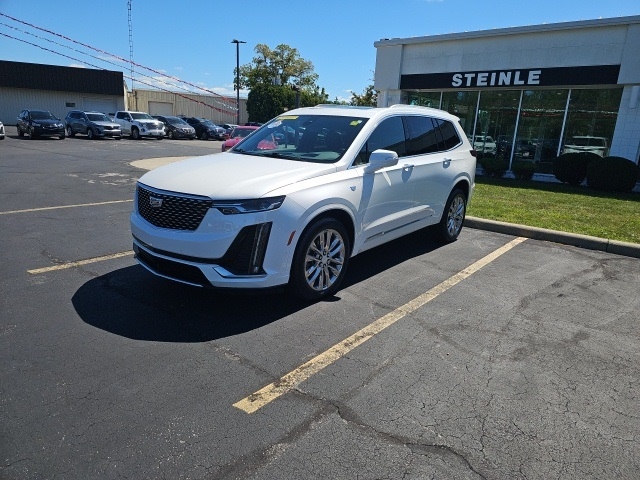 2021 Cadillac XT6 Premium Luxury photo 3
