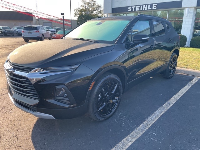 2022 Chevrolet Blazer 3LT photo 2
