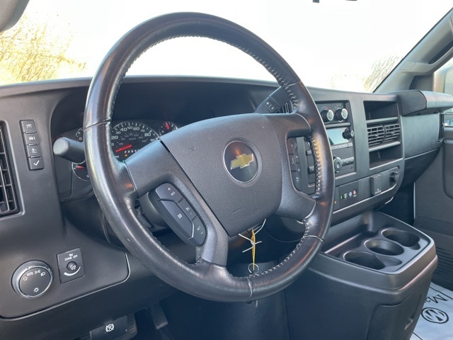 2022 Chevrolet Express 2500 Work Van Cargo:FP3425
