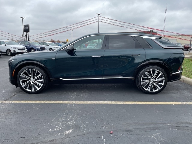 2024 Cadillac LYRIQ Luxury 3:FP6635