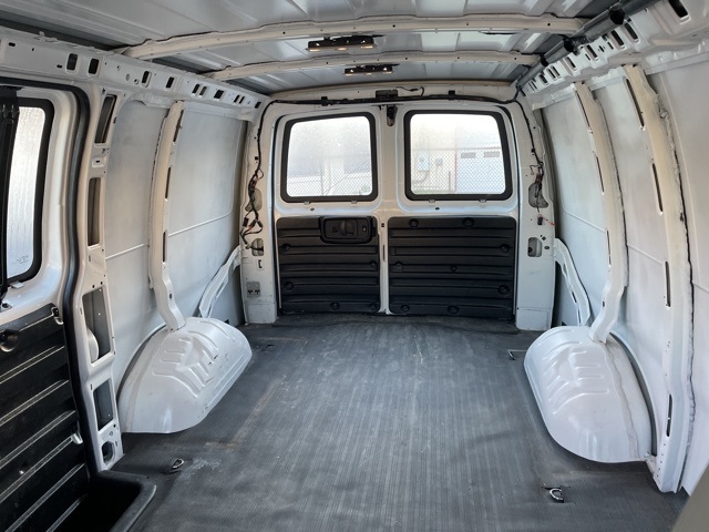 2022 Chevrolet Express 2500 Work Van Cargo:FP3425