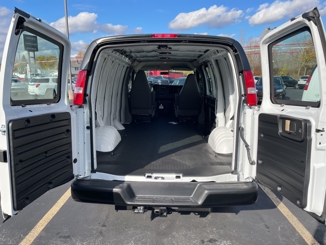 2025 GMC Savana 2500:25096