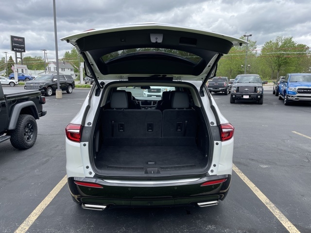 2021 Buick Enclave Essence:FP00061