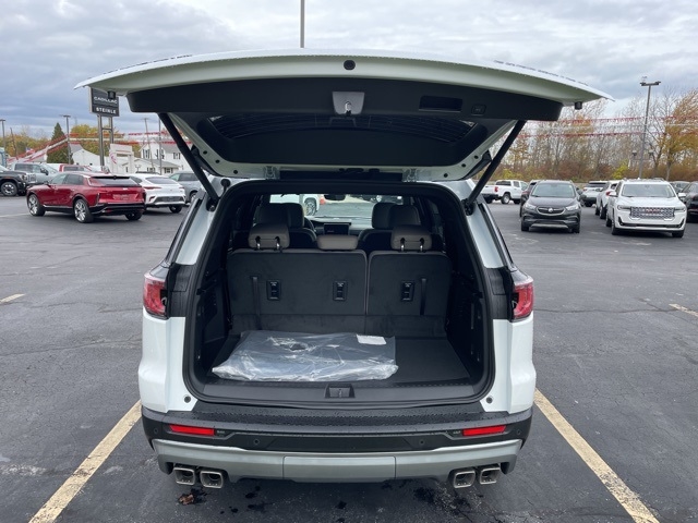 2026 GMC Acadia Elevation:26028