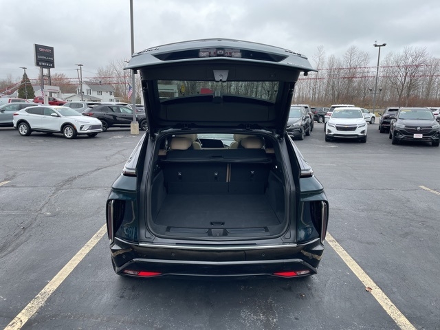2024 Cadillac LYRIQ Luxury 3:FP6635