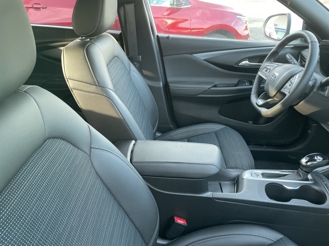 Photo of 2025 Buick Envista Preferred in Fremont, OH - 7,  2025 Buick Envista Preferred:FP7190