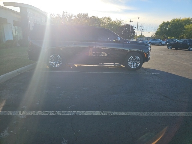 2025 Chevrolet Suburban Z71:25085A1