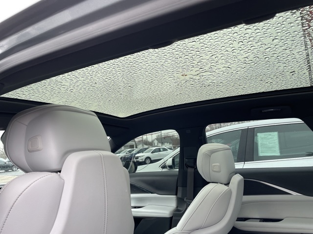 2024 Cadillac LYRIQ Luxury 1:FP6635A