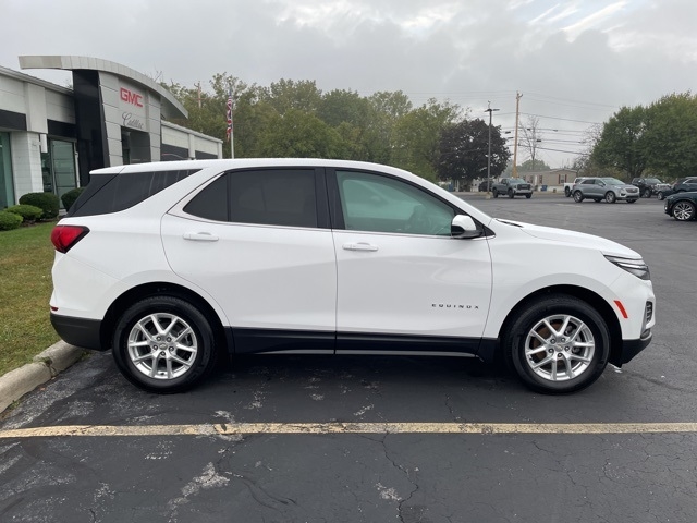 2024 Chevrolet Equinox LT photo 7