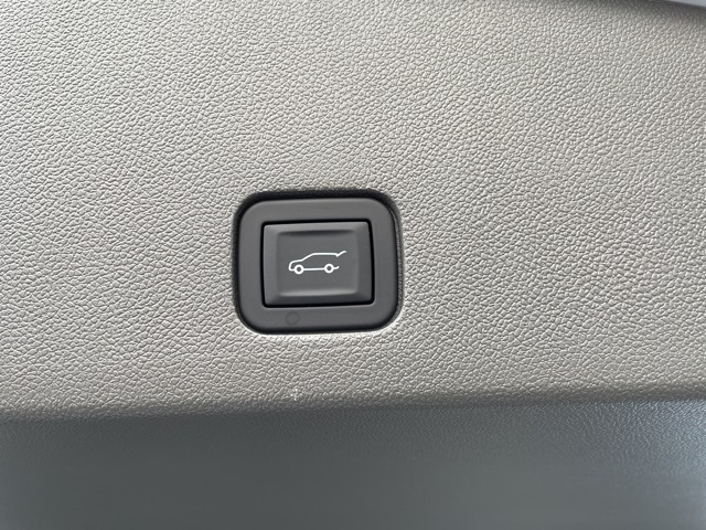 2025 Cadillac XT6 Premium Luxury:25102