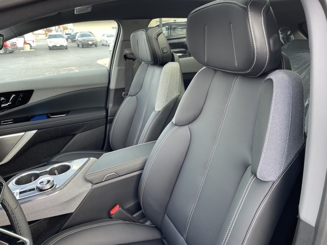 2025 Cadillac OPTIQ Luxury 1:25058