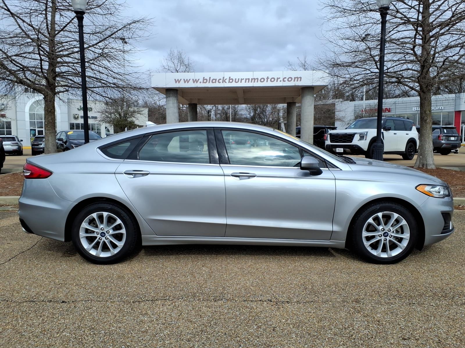 2020 Ford Fusion SE FWD