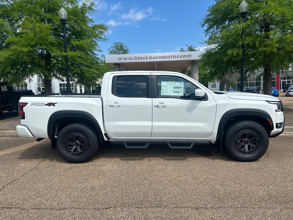 2025 Nissan Frontier PRO-4X
