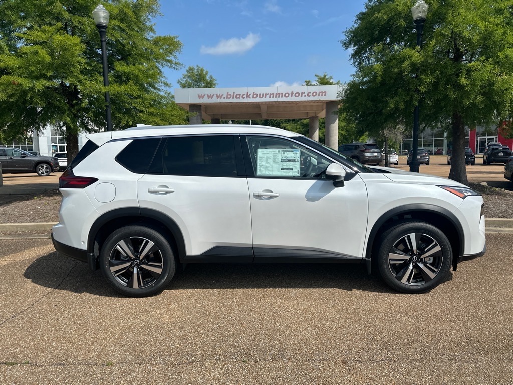 2025 Nissan Rogue SL
