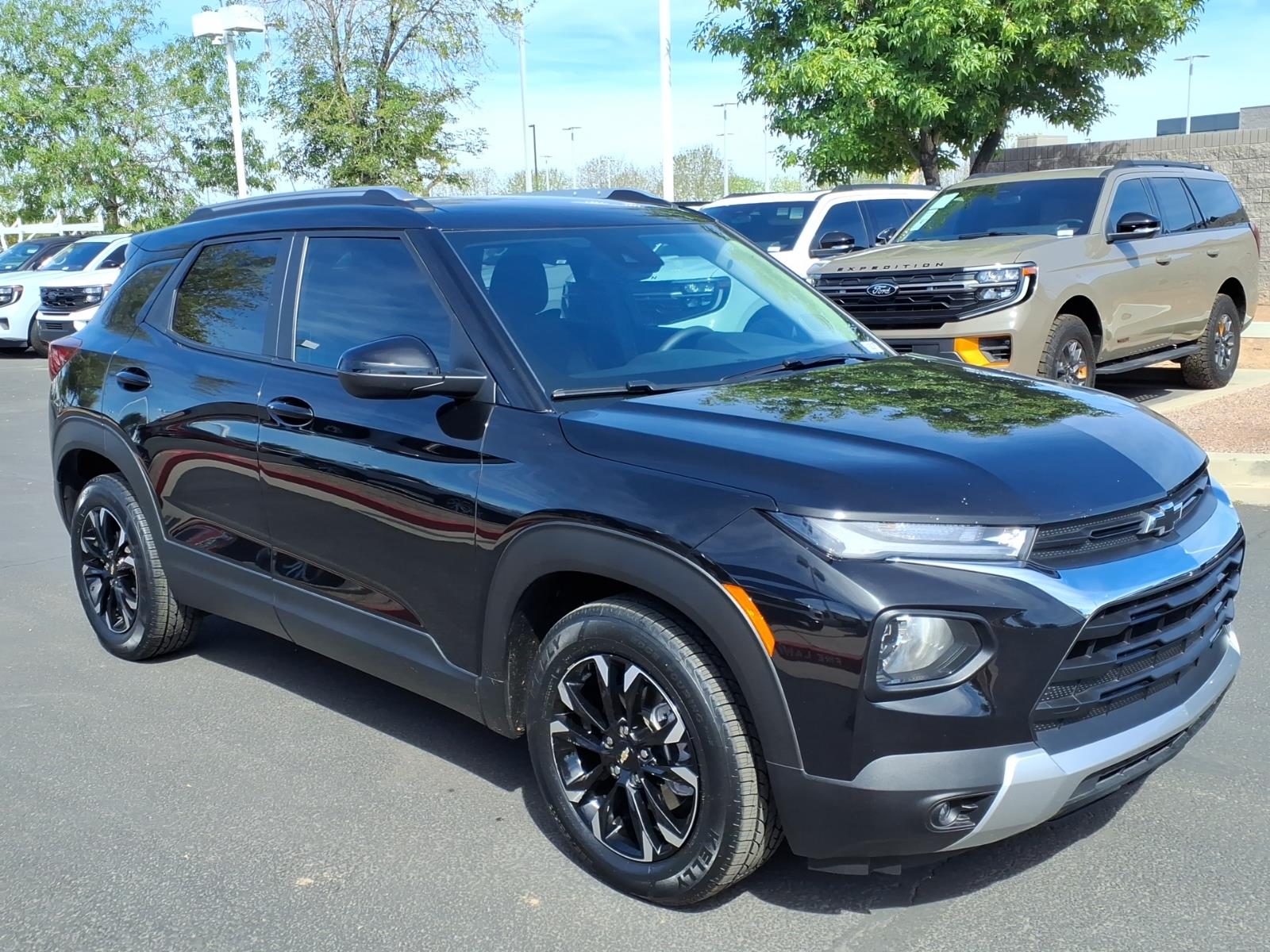 Mosaic Black Metallic 2023 Chevrolet Trailblazer LT FWD SUV / Crossover Front-Wheel Drive Continuously Variable Transmission