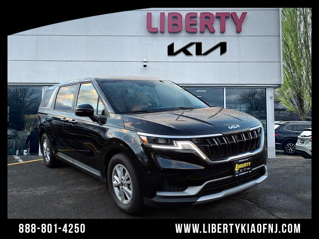 2023 Kia Carnival LX