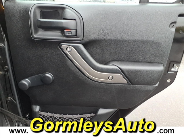 2013 Jeep Wrangler Unlimited Freedom Edition:619275P