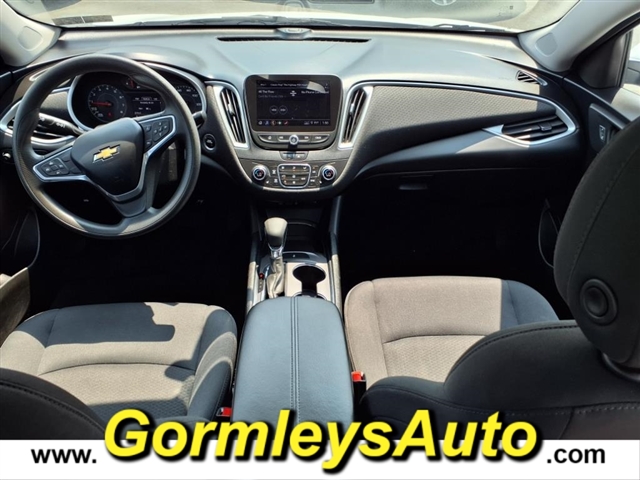 2022 Chevrolet Malibu FWD LT:152528P