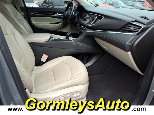 2019 Buick Enclave Premium:157239P