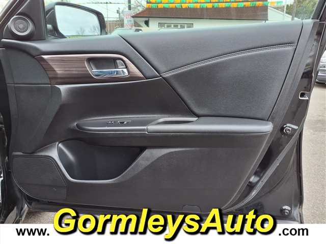 2017 Honda Accord EX:203103P