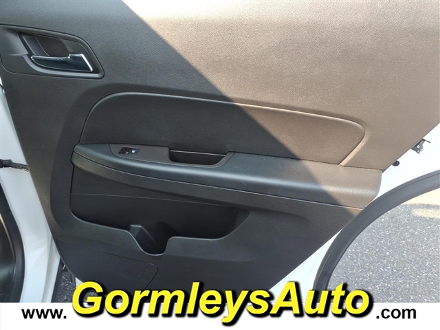 2016 Chevrolet Equinox LS:270948P
