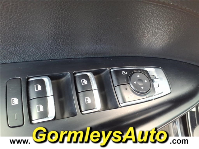 2022 Kia K5 GT-Line photo 11