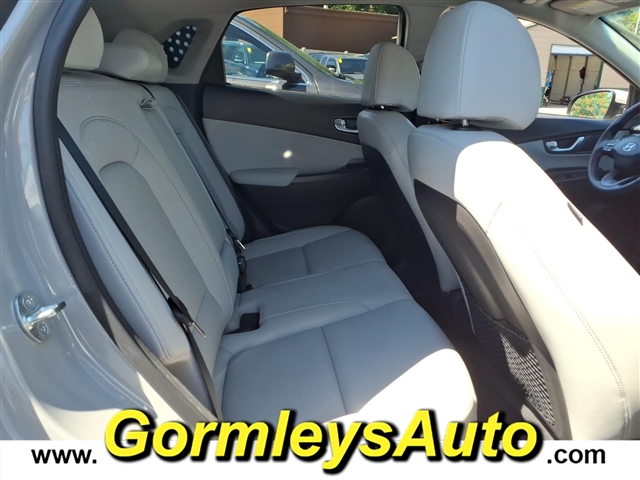 2023 Hyundai KONA Limited:997660P