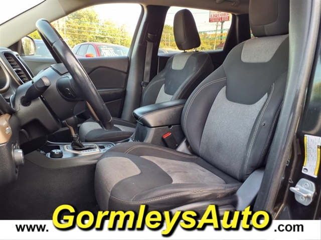 2014 Jeep Cherokee Latitude photo 12