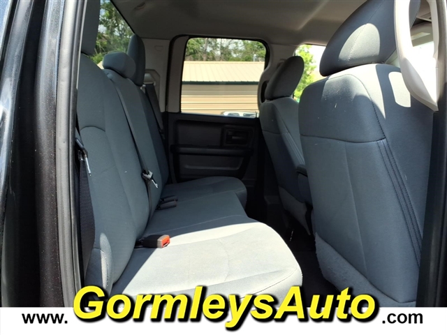 2017 RAM 1500 Express:826863P