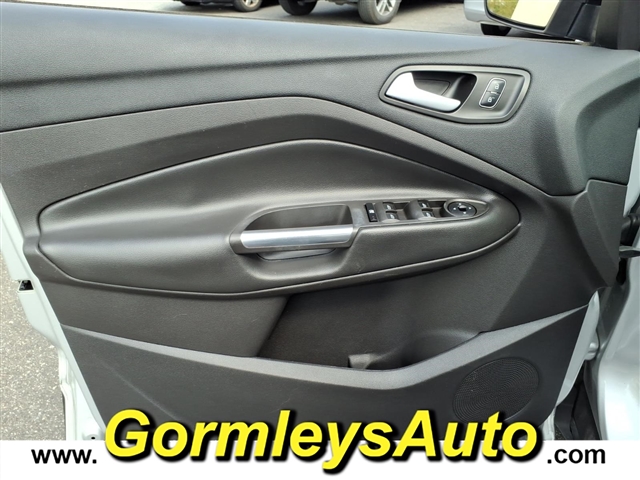 2018 Ford Escape SE:B02881P