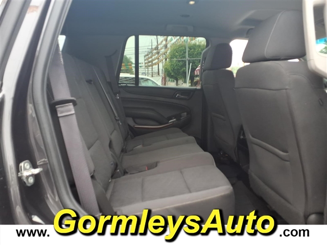 2017 GMC Yukon SLE:323368P