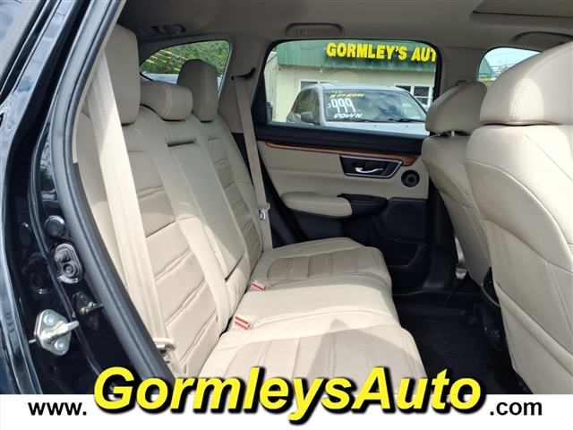 2017 Honda CR-V Touring:637582P