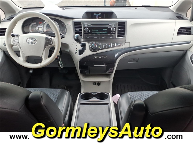 2013 Toyota Sienna SE 8-Passenger:359465P
