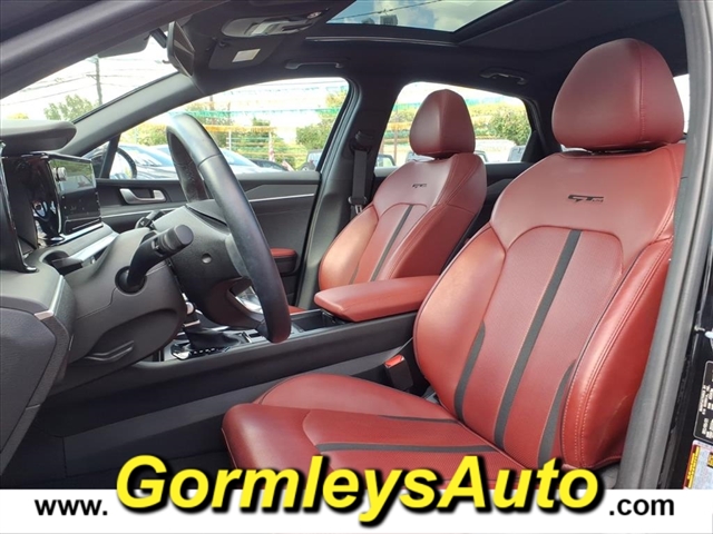 2022 Kia K5 GT-Line photo 12