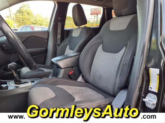 2014 Jeep Cherokee Latitude photo 13