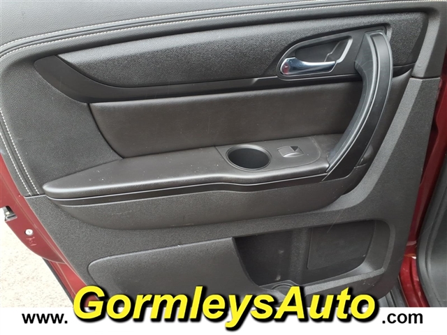 2017 Chevrolet Traverse LT:211927P