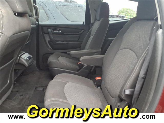 2017 Chevrolet Traverse LT:211927P