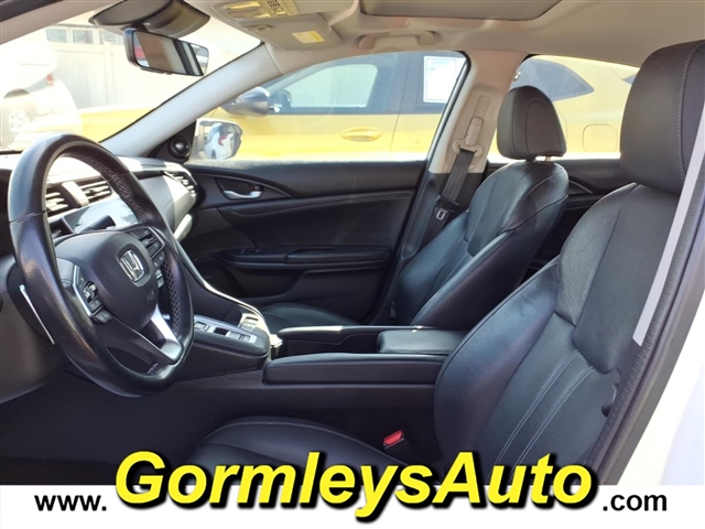 2021 Honda Insight Touring:009087P