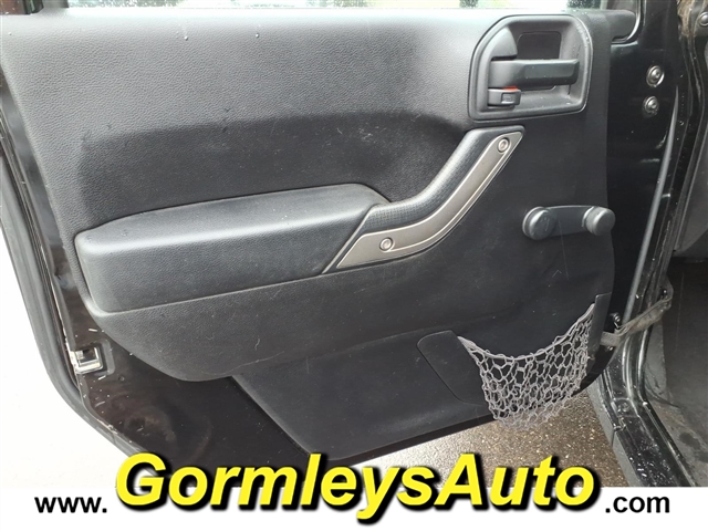 2013 Jeep Wrangler Unlimited Freedom Edition:619275P