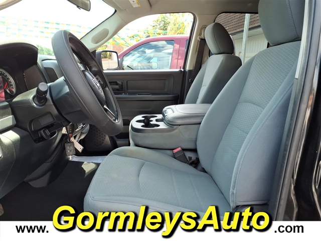 2017 RAM 1500 Express:826863P