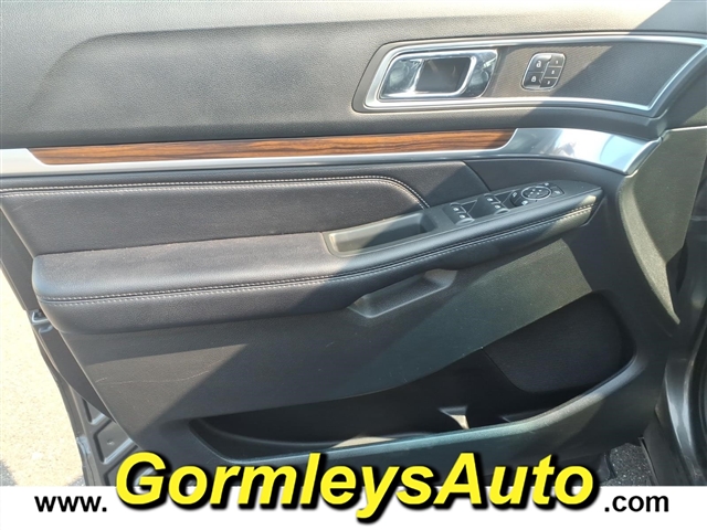 2017 Ford Explorer Limited:C23443P