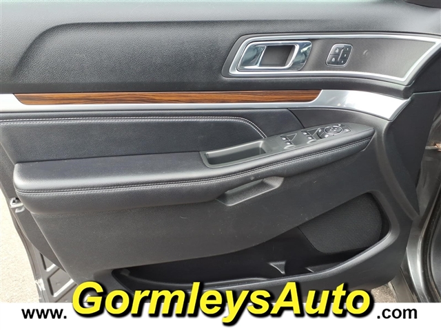 2017 Ford Explorer Limited:A34566P